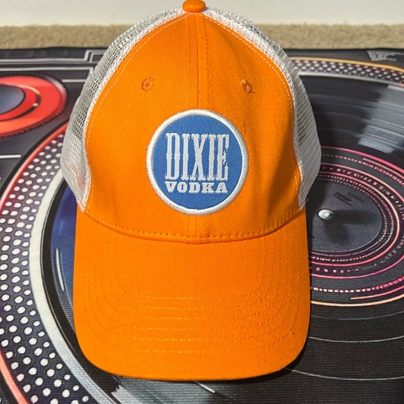 Vintage Dixie Vodka hat great condition - Picture 1 of 3